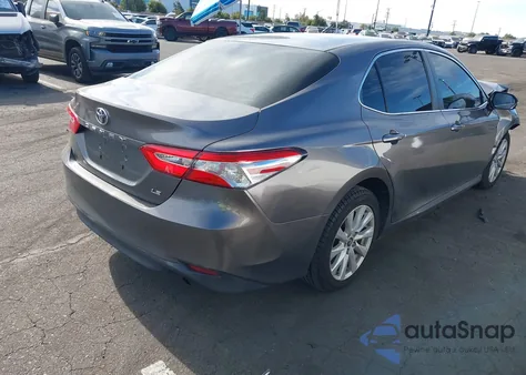 2018 Toyota Camry Le из США, поврежденный, VIN 4T1B11HK7JU630136